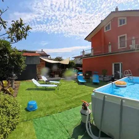Albetta Feriehus Terrarossa (Tuscany)